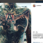 Auf Instagram zeigt Thomas Brzezicha die auf seinen Oberkörper tättowierten Werhmachtssoldaten. (Screenshot Instagram)
