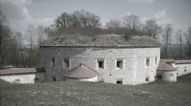 Im Ulmer Fort Oberer Kuhberg richteten die Nazis von November 1933 bis Juli 1935 ein KZ ein. (CC BY-SA 3.0 Speifensender)