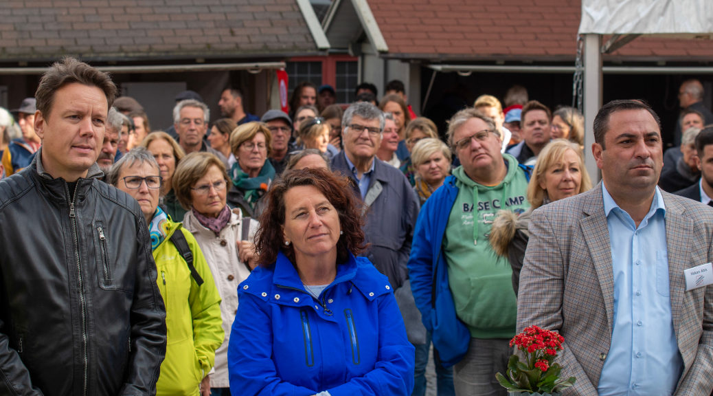 Vor etwa 300 Gästen sprachen Landrat Sievers, Petra Krebs und Hakan Abis am 19. Oktober 2019 zur Gründung des Bündnis Landkreis Ravensburg Nazifrei.